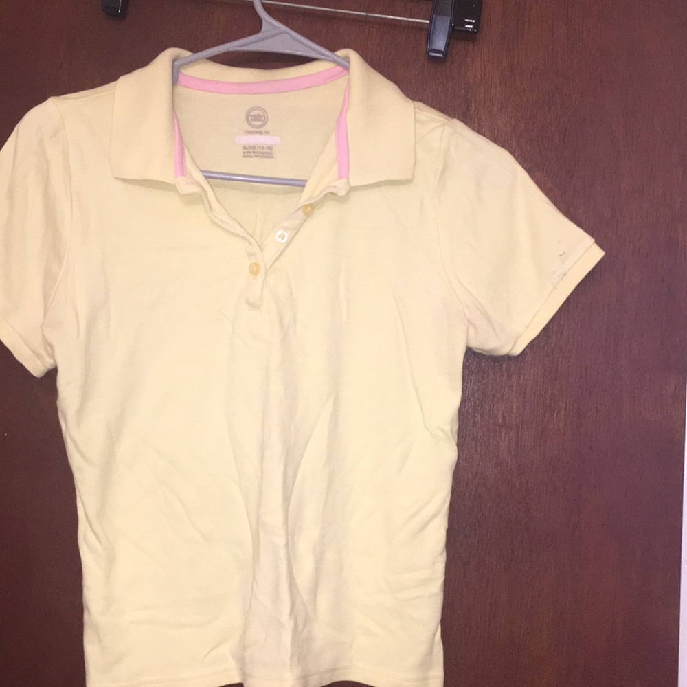 Bundle 3 Collard shirt for girls and very good condition